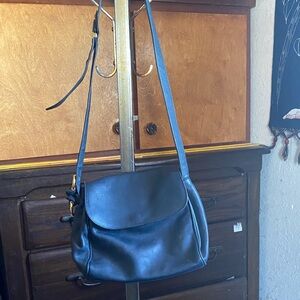 Made in Italy Classic Black Leather Shoulder Bag